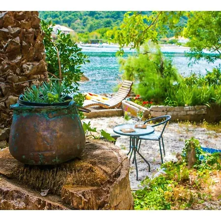 Seaside Andrija - Two Bedroom With Sea View Ston