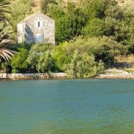 Seaside Andrija - Two Bedroom With Sea View Ston